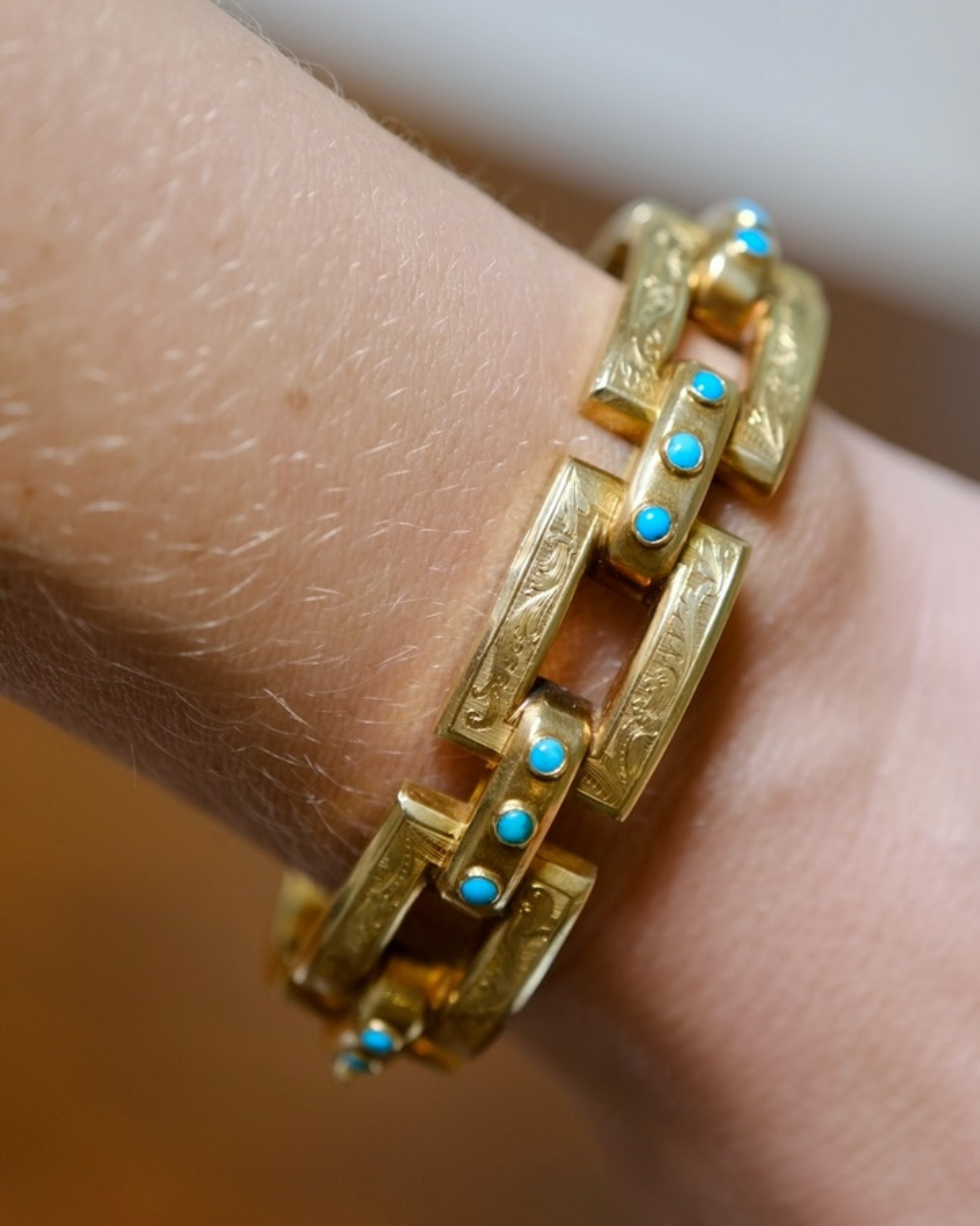 18KYG Victorian Turquoise Bangle