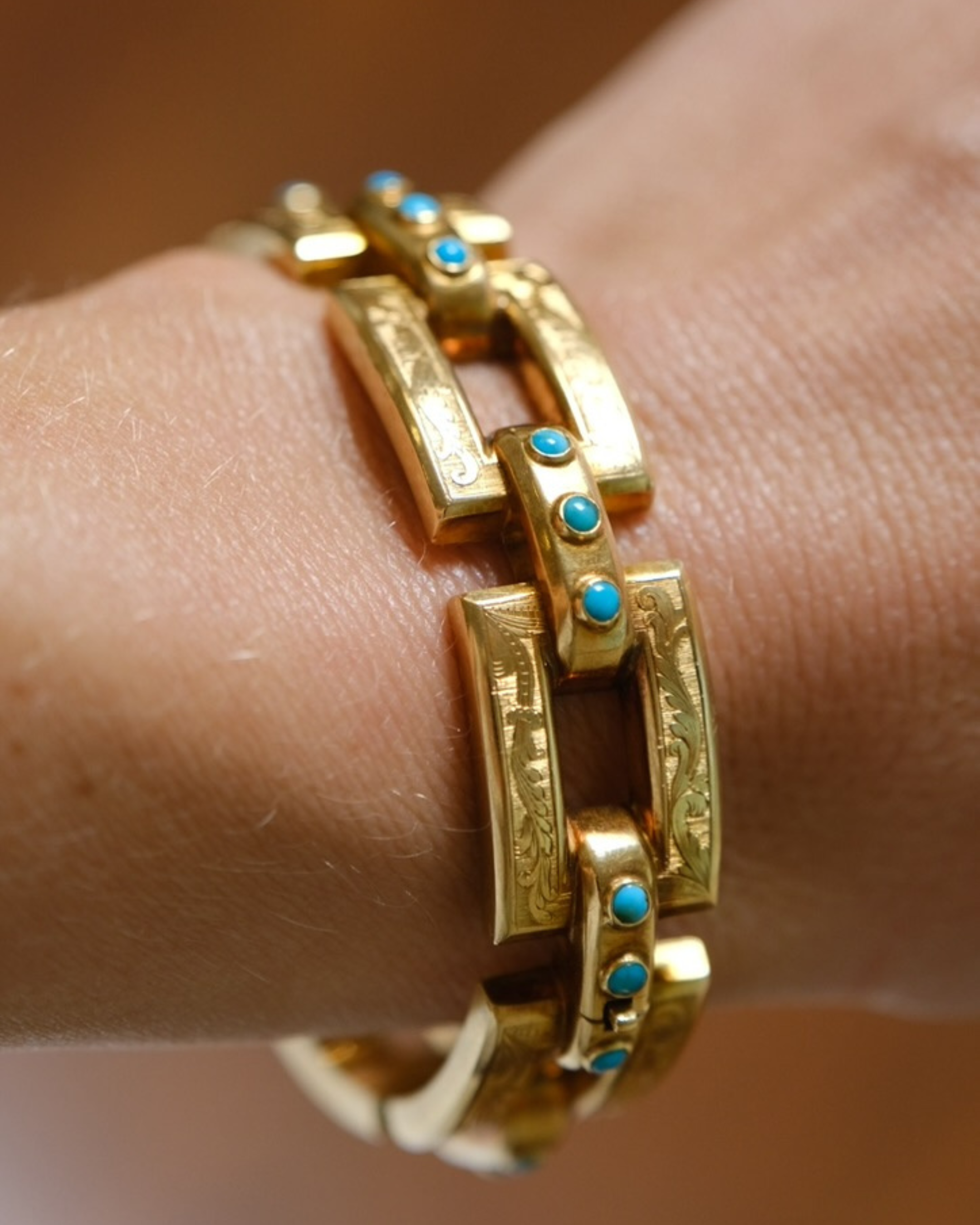 18KYG Victorian Turquoise Bangle