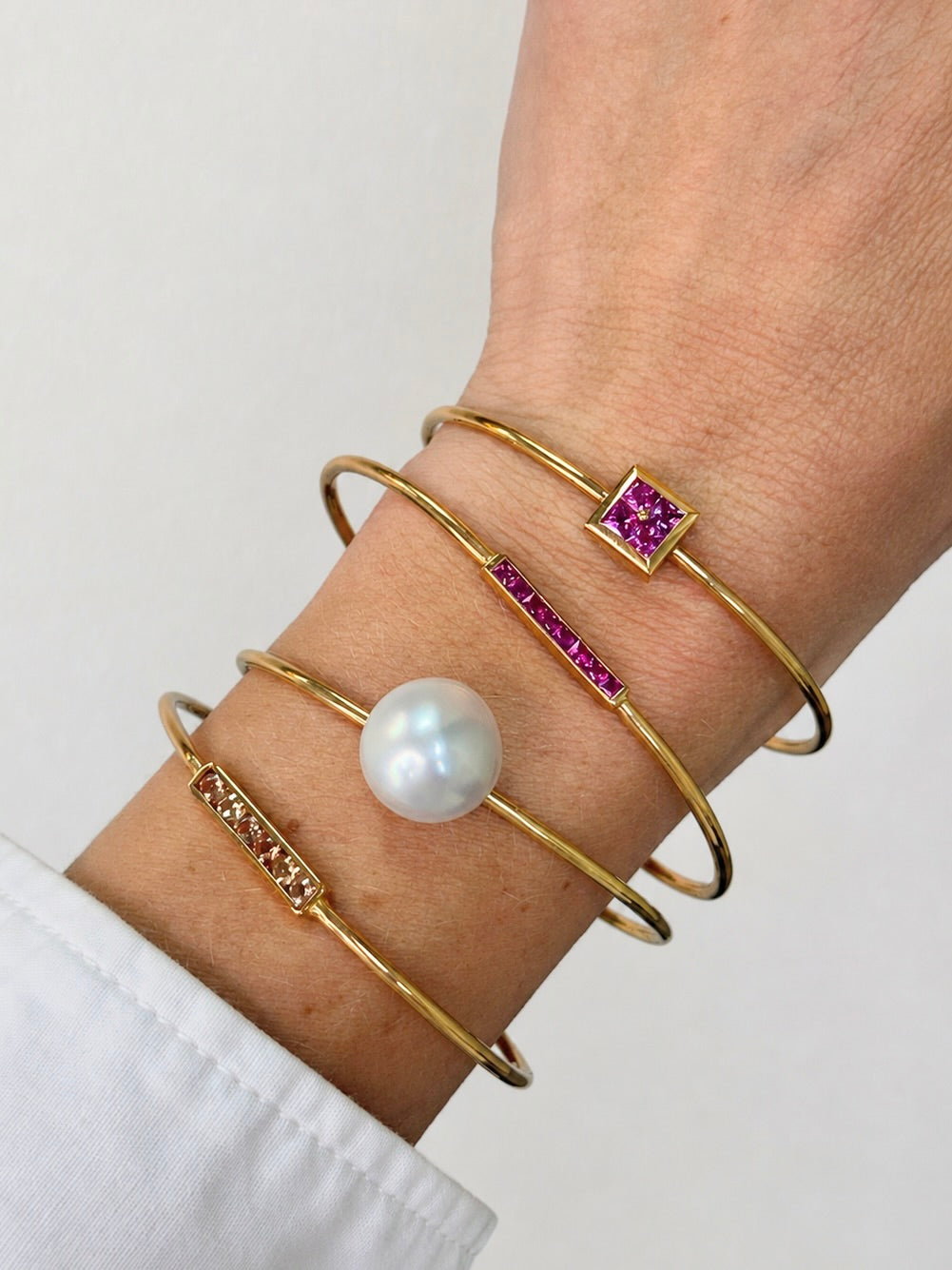 18KRG & Pink Sapphire Bangle