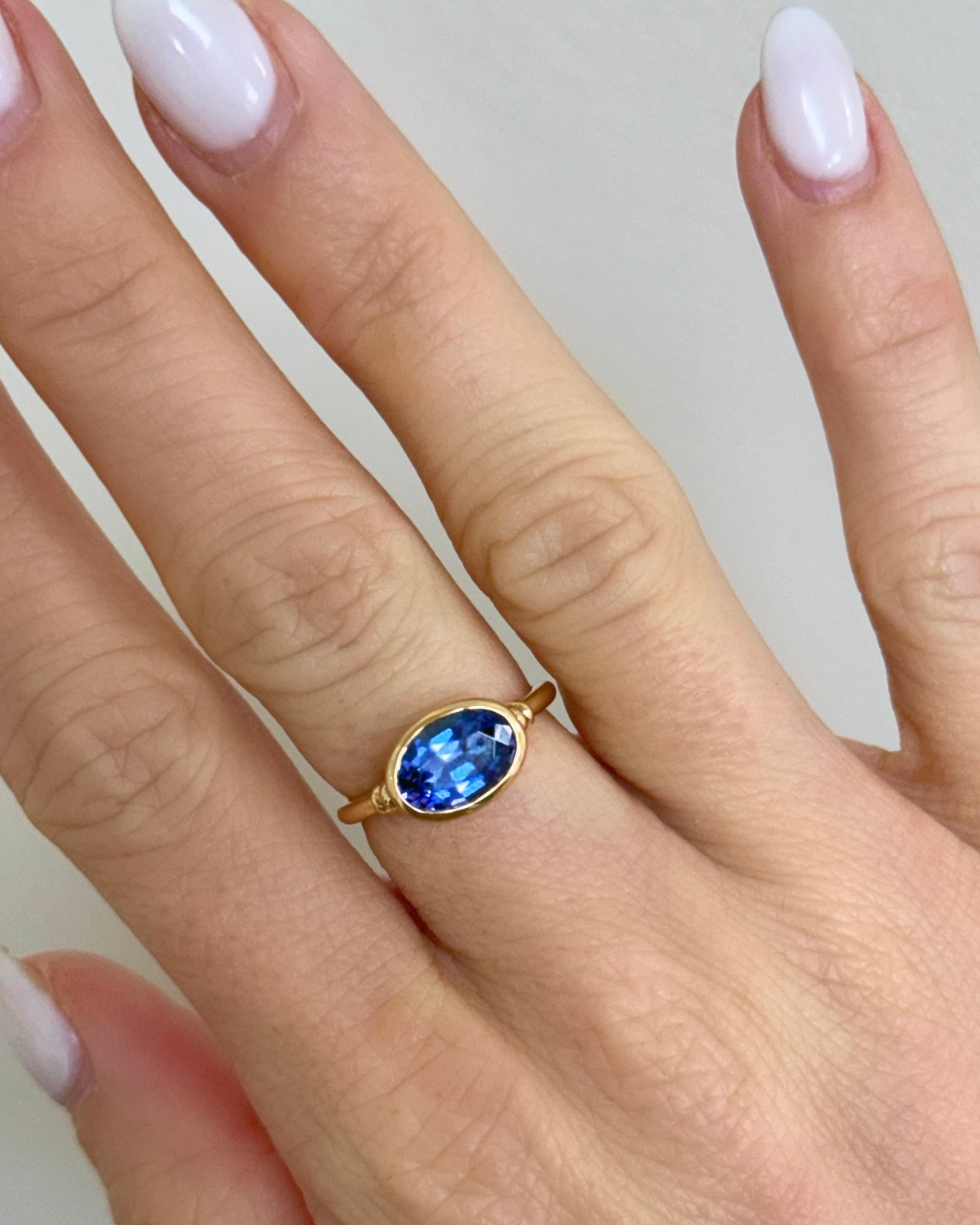 18KYG & Tanzanite Ring