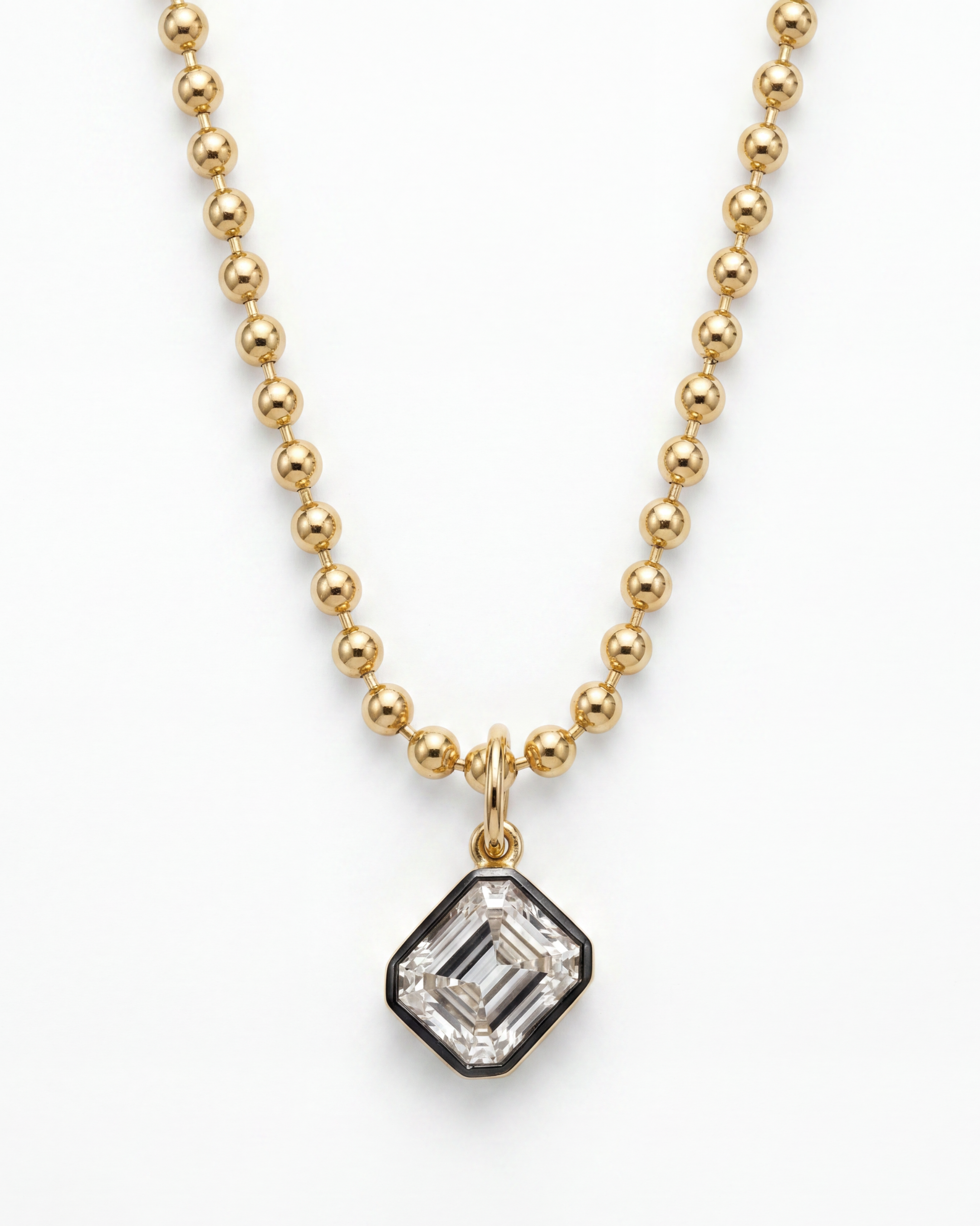 18KYG & Emerald Cut Diamond Necklace