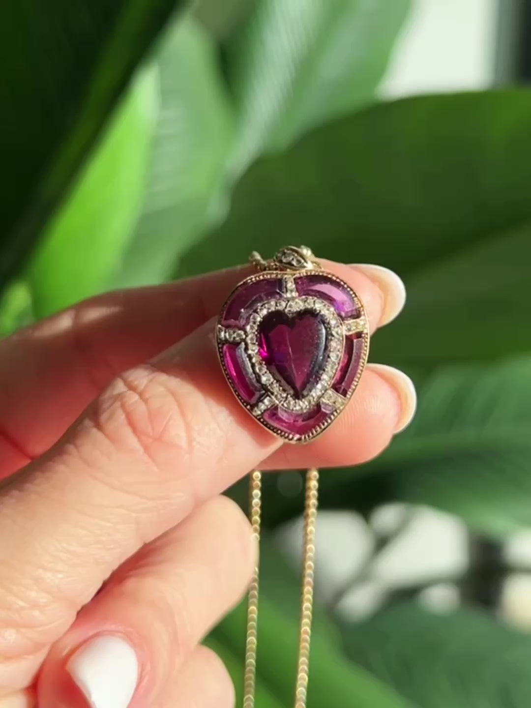 Victorian 18KYG Garnet & Diamond Heart Locket