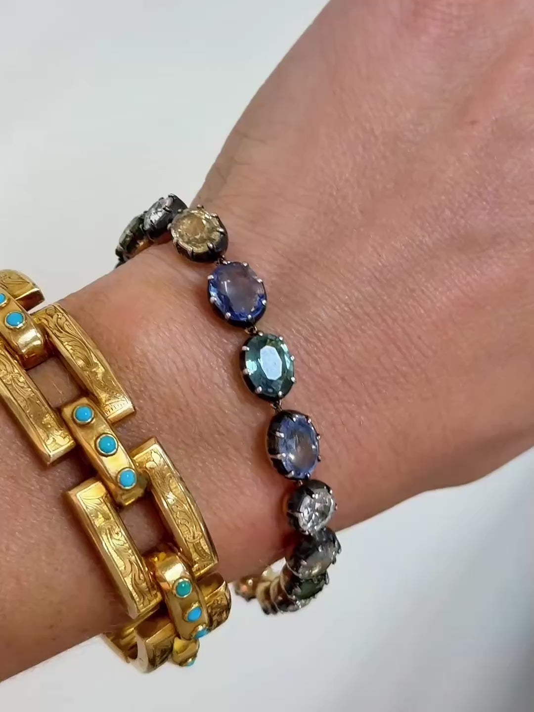 18KYG Sapphire & Diamond Button Back Bracelet