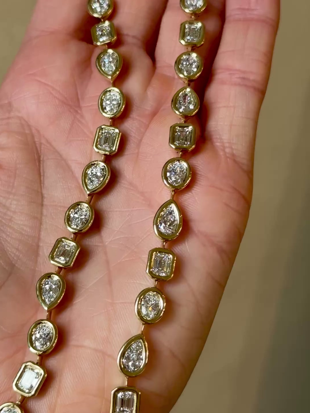 18KYG & Bezel Set Diamond Necklace