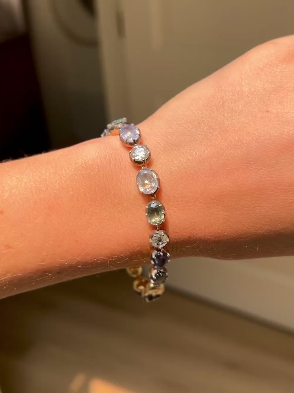 18KYG Sapphire & Diamond Button Back Bracelet